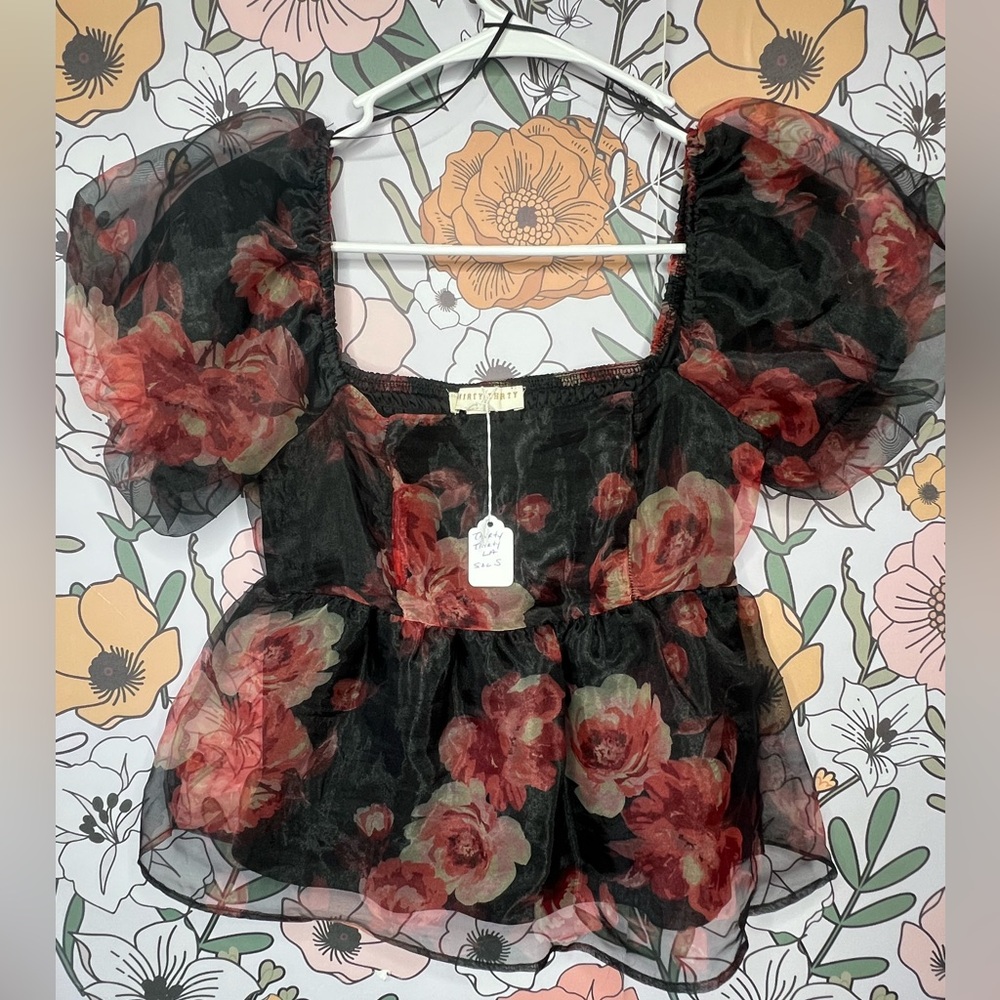 Thirty/Thrity LA  floral mash blouse size small with puff sleeve